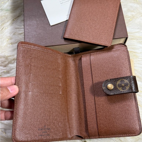 Louis Vuitton Passport Wallet Porte Pappier Zippy Wallet Box Duster - Picture 1 of 16